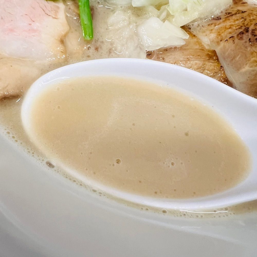 滝呂タカさんが投稿した濃厚鶏らーめん 106（トム）に関する口コミの画像