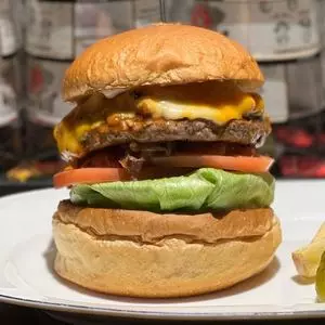 BAR & GRILL BURGER CHOP STEAK HAMBURGER（バーアンドグリル バーガーチョップ）