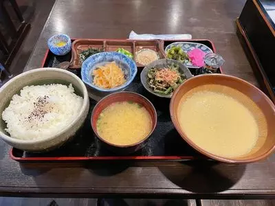 山路（やまじ）