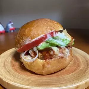 ザ・ルーモァバーガー（THE RUMOUR BURGER）
