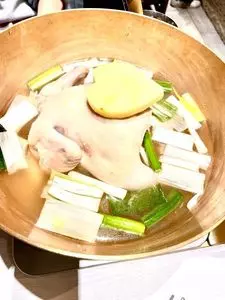 タッカンマリ食堂（DAKKANMARI DINING）