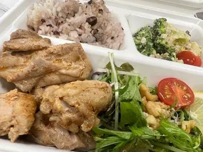 チキンワークス白金 西新宿店（CHICKEN WORKS SHIROKANE）