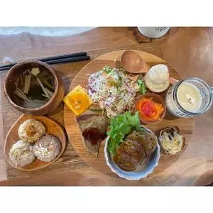Cafe ぶりきのらいおん