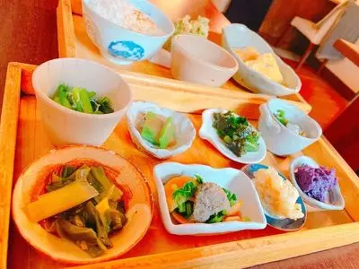 出町ろろろ