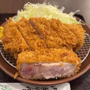 肉屋食堂 たけうち 蕨店
