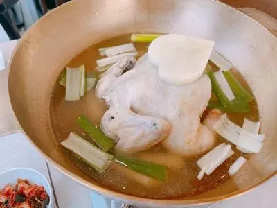 タッカンマリ食堂（DAKKANMARI DINING）