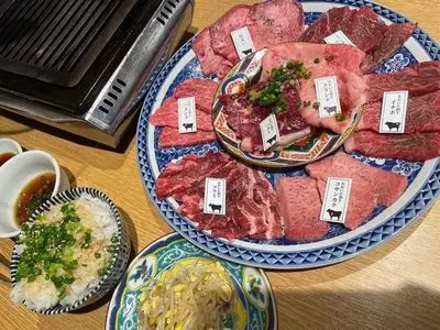 TAKUMEAT STORE（タクミート ストア）
