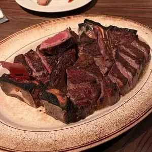 Peter Luger Steak House Tokyo（ピーター・ルーガー・ステーキハウス 東京）