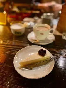 トロワ・シャンブル（CAFE TROIS CHAMBRES）