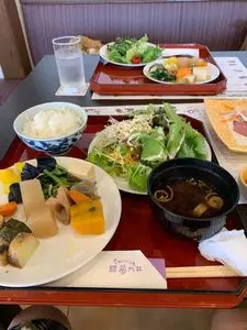 ダイニング康貴（ダイニングコウキ）