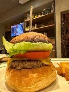 マンチズ バーガー シャック（MUNCH'S BURGER SHACK）