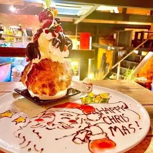 カフェダイニングバー倉庫（ろふと）