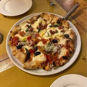ピッツェリア パーレンテッシ（Pizzeria Parentesi）