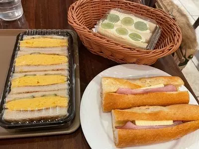 志津屋 烏丸御池店（SIZUYA）