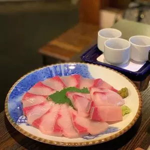 ぶりしゃぶ鍋 ますとみ 天神店（【旧店名】ブリしゃぶ鍋と日本酒 喜々）