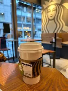 スターバックスコーヒー 恵比寿ファーストスクエア店（STARBUCKS COFFEE）