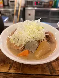 煮込みとお惣菜スタンド ウエトミ
