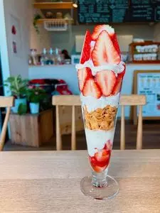 Strawberry Factory（ストロベリー ファクトリー）