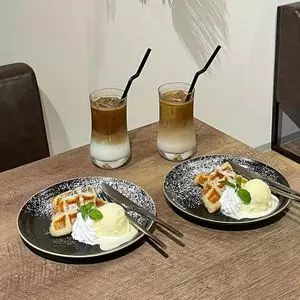 Nable Cafe Osaka（ネーブル カフェ）