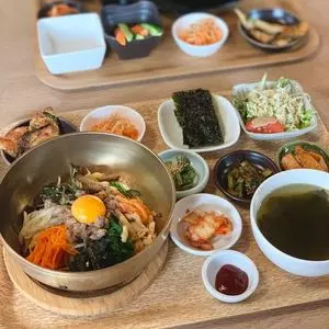 韓食 全州屋 伏見邸