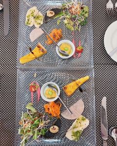 ヴァン・キャトル 4枚目