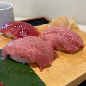 まるぐろ