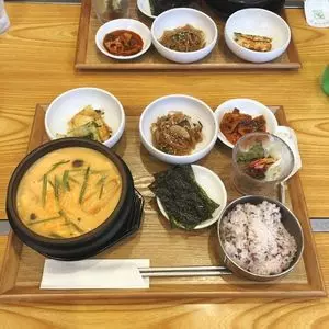 韓定食 トンデムン