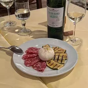 アンティカ トラットリア ダッラ マンマ（Antica Trattoria dalla Mamma）