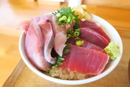 本鮪丼なかばやし