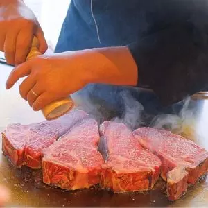Wolfgang's Steakhouse Teppan（ウルフギャング ステーキハウス テッパン）