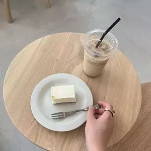 ISLAND STONE COFFEE ROASTERS 宮みらい店（アイランド ストーン コーヒー ロースターズ）