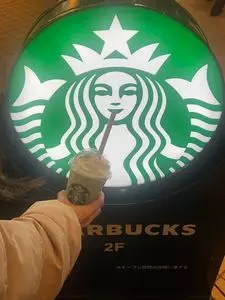 スターバックスコーヒー 舞浜 イクスピアリ2F トレイダーズ・パッセージ店（STARBUCKS COFFEE）