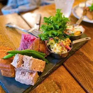 Bistro Feve（ビストロ フェーヴ）