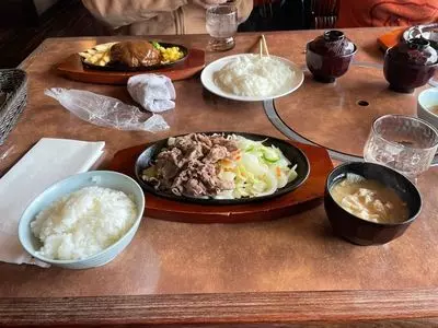 肉の万世 庄和インター店
