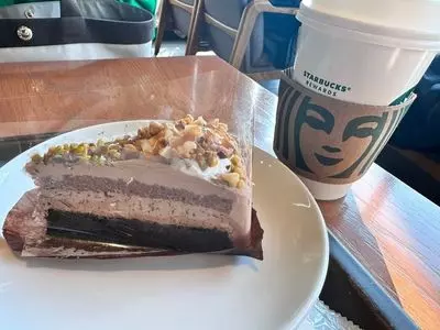スターバックス コーヒー 東大阪宝持店（Starbucks Coffee）
