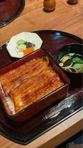 うなぎ 傳米（DENBE）