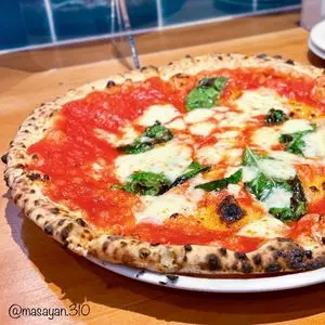 Pizza Napoletana Da ENO（ピッツァ ナポレターナ ダ エノ）