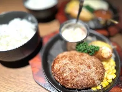 BOSTON 昭和町本店（ボストン）