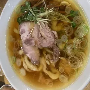 親鶏中華そば 綾川 本店