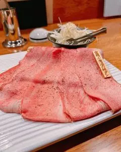 焼ニク 志栄
