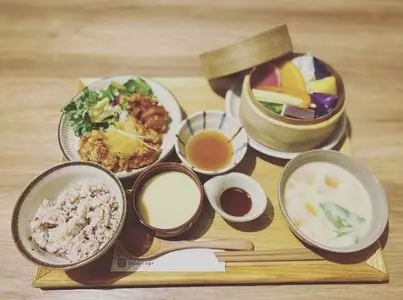 musi-vege+ 阪急三番街店（ムシベジプラス）