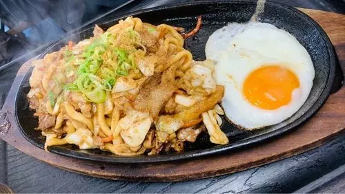 資さんうどん 諸岡店