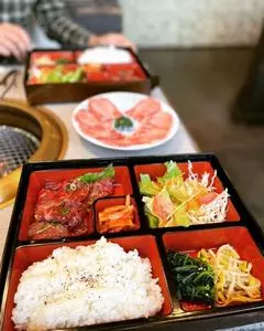 和牛焼肉ジュウジュ