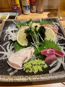 大衆酒場 鳥の素揚げ ほしの 本店