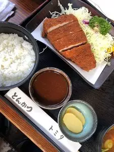 とんかつトミタ