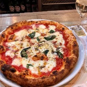 ゼッキーニピッツァ バンカレッラ（Zecchini Pizza Bancarella）