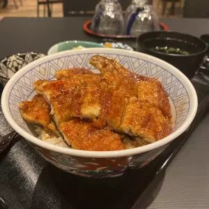 うな泉