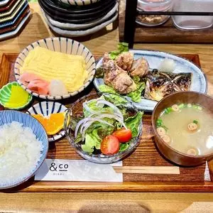 and Co- 酒も食事も（&CO-）