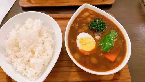 スープカレー屋 鴻 神田駿河台店（スープカレーヤ オオドリー）