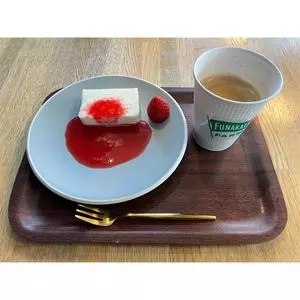 船方農場CAFE 新山口駅店（【旧店名】Cafe&Bar PLATFARM）